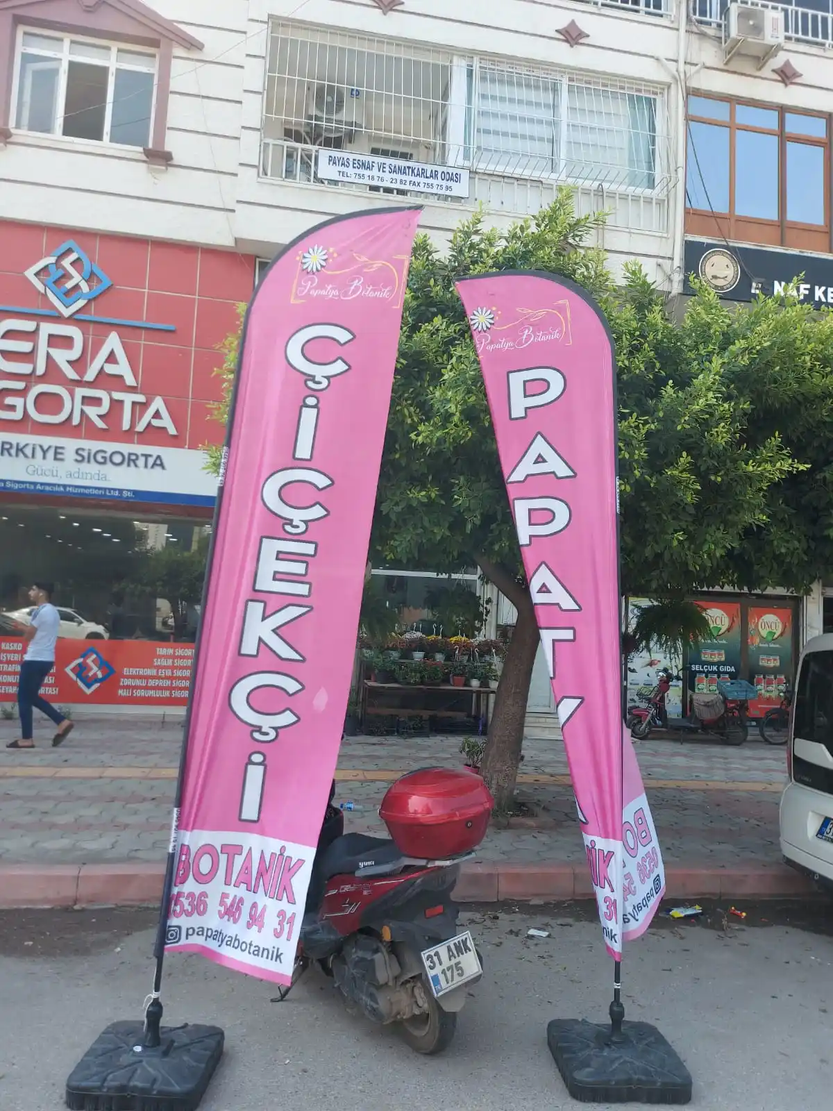 Çiçekçi Yelken Bayrağı-13